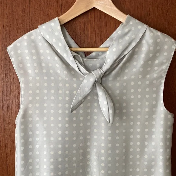 J Crew silk shantung scoop neck sleeveless shirt. Very Jackie O style. - Picture 1 of 7